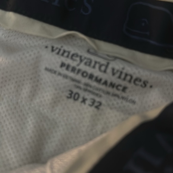 Vineyard Vines Performance Pants. Size 30 by 32 - Picture 2 of 2